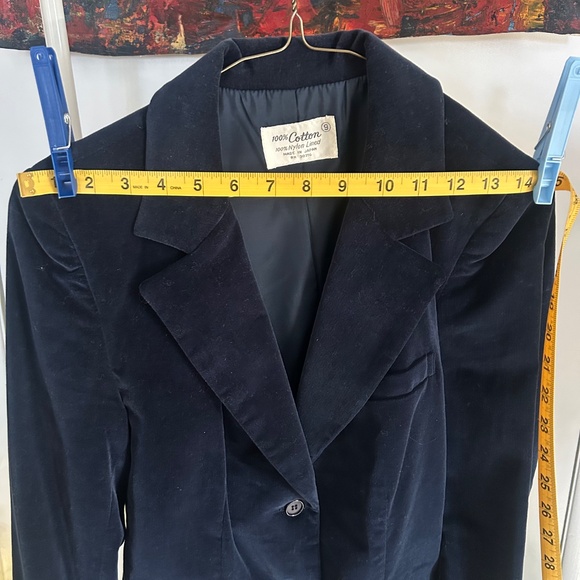 Vintage Navy blue velvet blazer - Picture 7 of 9